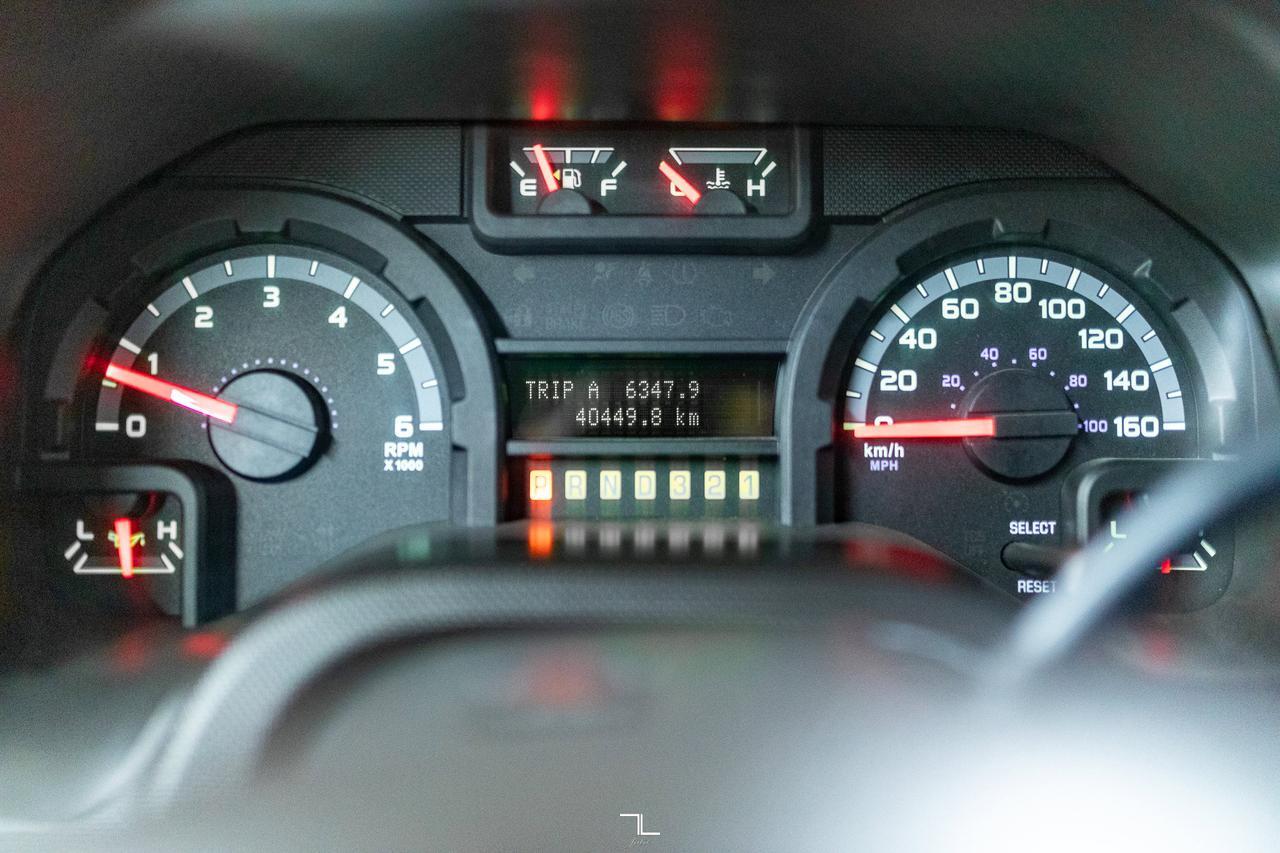 2014 Ford E-350 XLT 15 Passenger Red Deer AB