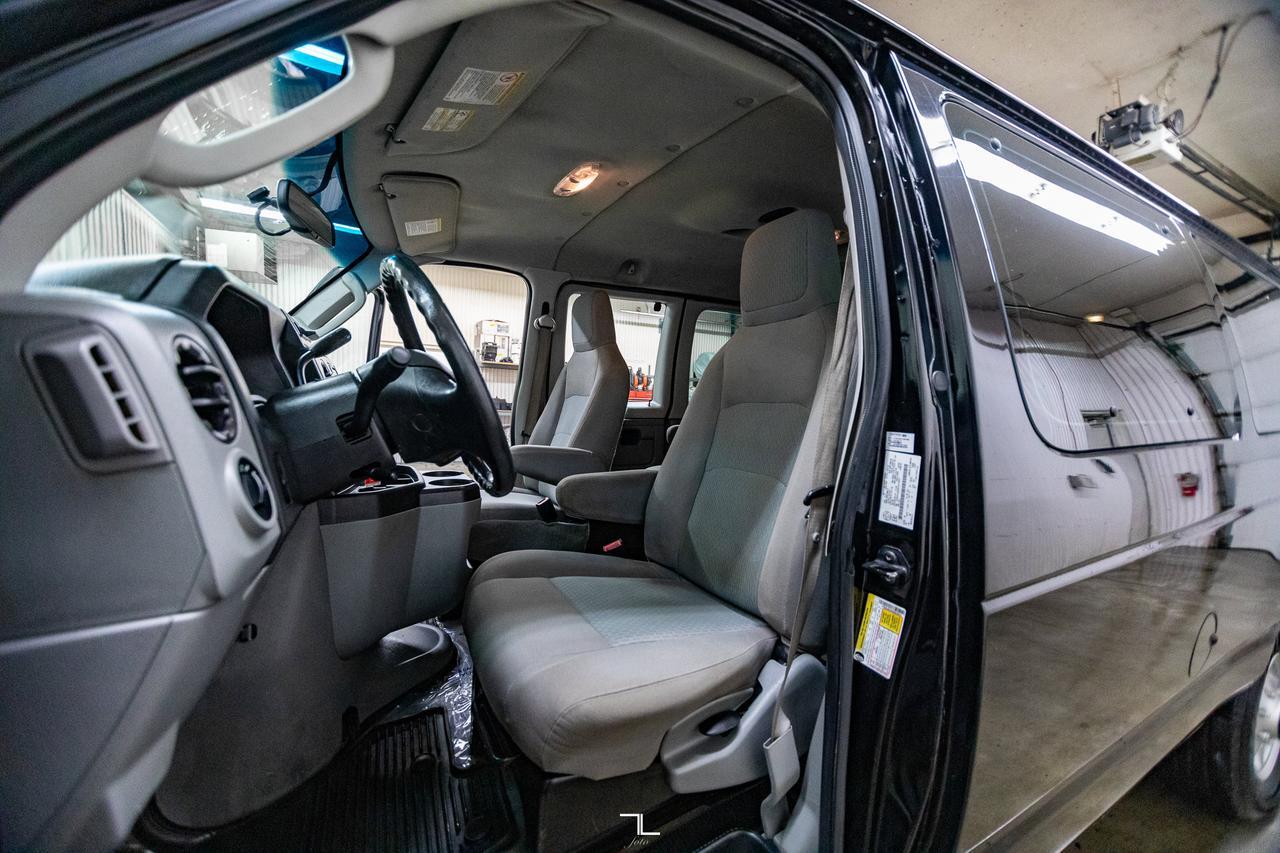 2014 Ford E-350 XLT 15 Passenger Red Deer AB
