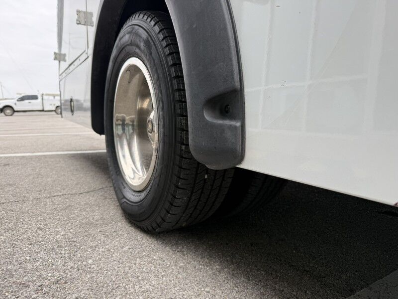 2014 Ford E-450 Passenger Bus w/ Wheelchair Lift 72k mi's Collinsville OK