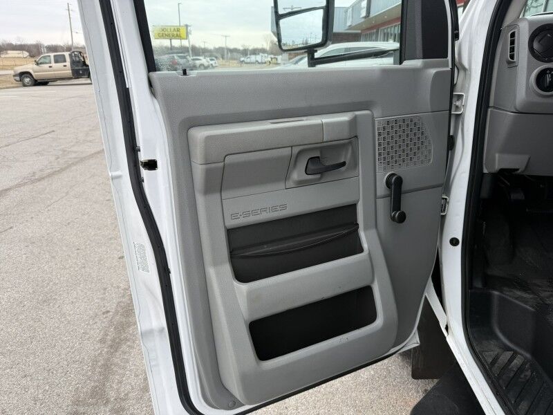 2014 Ford E-450 Passenger Bus w/ Wheelchair Lift 72k mi's Collinsville OK