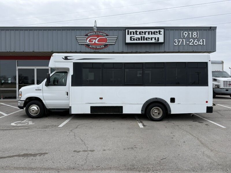 2014 Ford E-450 Passenger Bus w/ Wheelchair Lift 72k mi's Collinsville OK