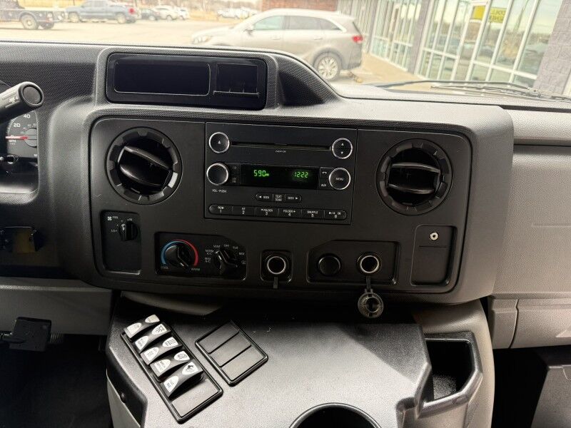 2014 Ford E-450 Passenger Bus w/ Wheelchair Lift 72k mi's Collinsville OK