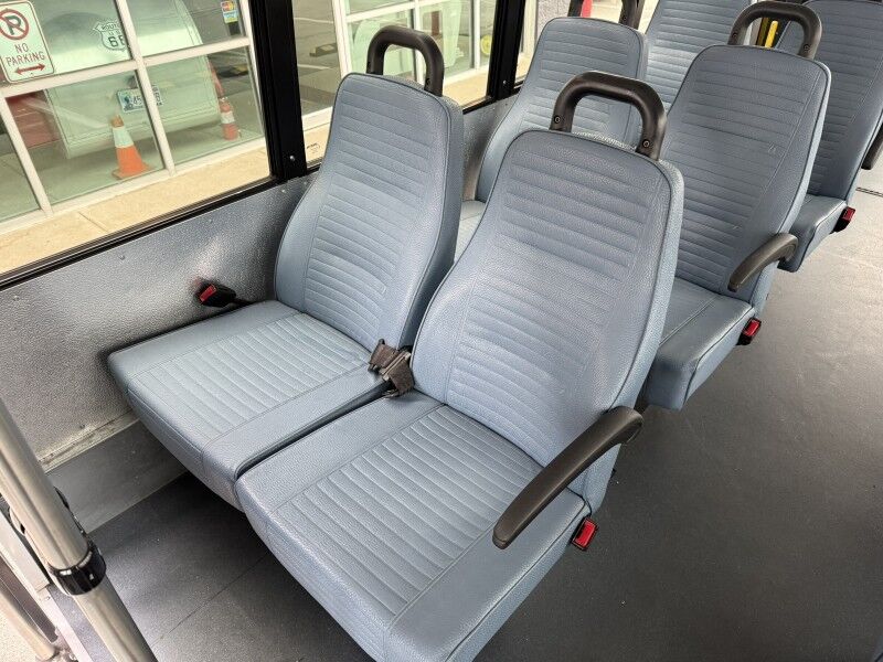 2014 Ford E-450 Passenger Bus w/ Wheelchair Lift 72k mi's Collinsville OK