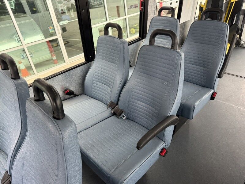 2014 Ford E-450 Passenger Bus w/ Wheelchair Lift 72k mi's Collinsville OK