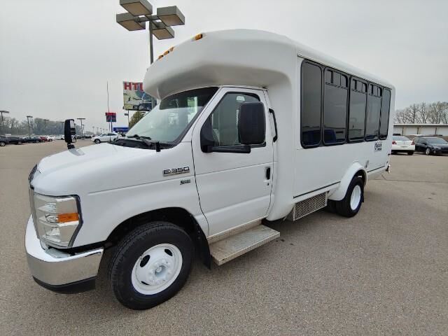 Used 14 Ford 50 Van Wheel Chair Accessible In Manhattan Ks