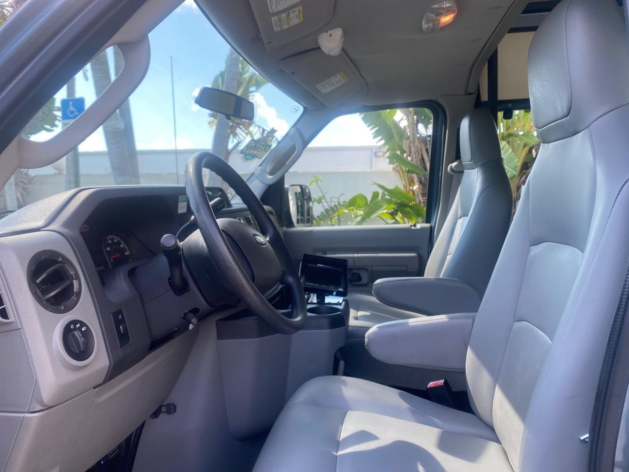 2014 Ford Econoline E 350 HI TOP HANDICAP VAN LOW MILES 34,875 1 OWNER Pompano Beach FL