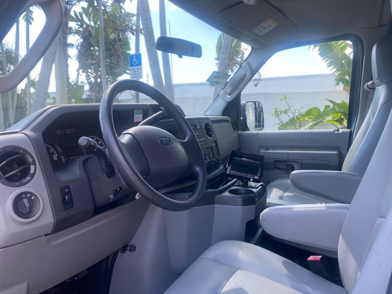 2014 Ford Econoline E 350 HI TOP HANDICAP VAN LOW MILES 34,875 1 OWNER Pompano Beach FL
