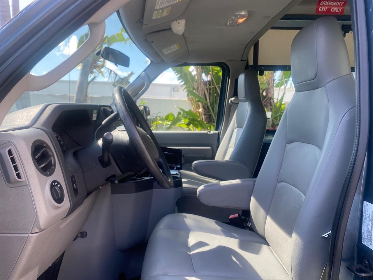 2014 Ford Econoline E 350 HI TOP HANDICAP VAN LOW MILES 34,875 1 OWNER Pompano Beach FL