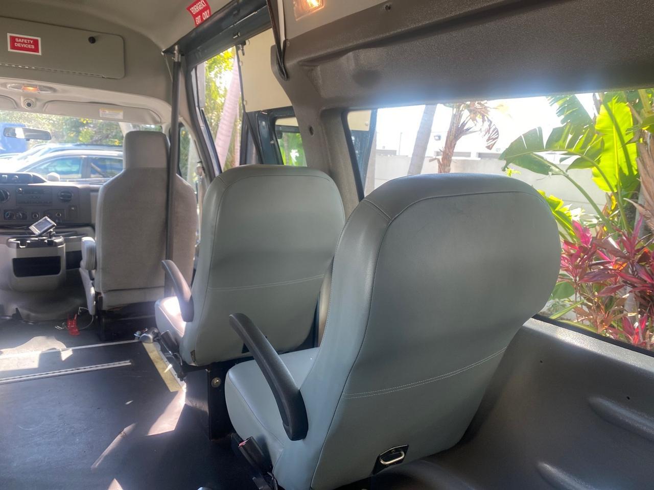 2014 Ford Econoline E 350 HI TOP HANDICAP VAN LOW MILES 34,875 1 OWNER Pompano Beach FL
