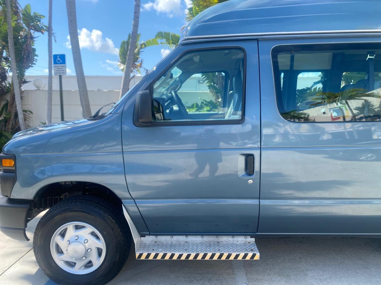 2014 Ford Econoline E 350 HI TOP HANDICAP VAN LOW MILES 34,875 1 OWNER Pompano Beach FL