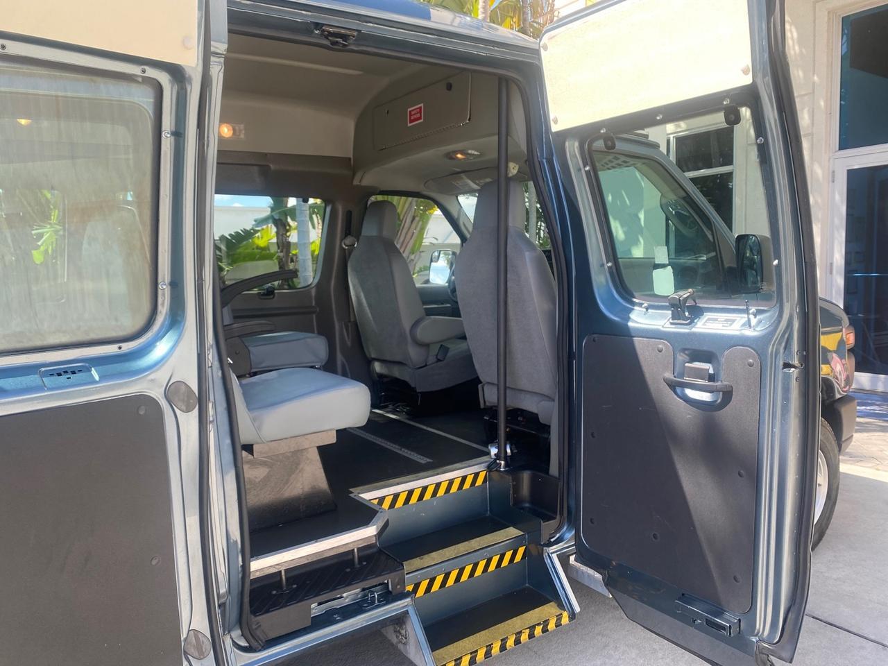 2014 Ford Econoline E 350 HI TOP HANDICAP VAN LOW MILES 34,875 1 OWNER Pompano Beach FL