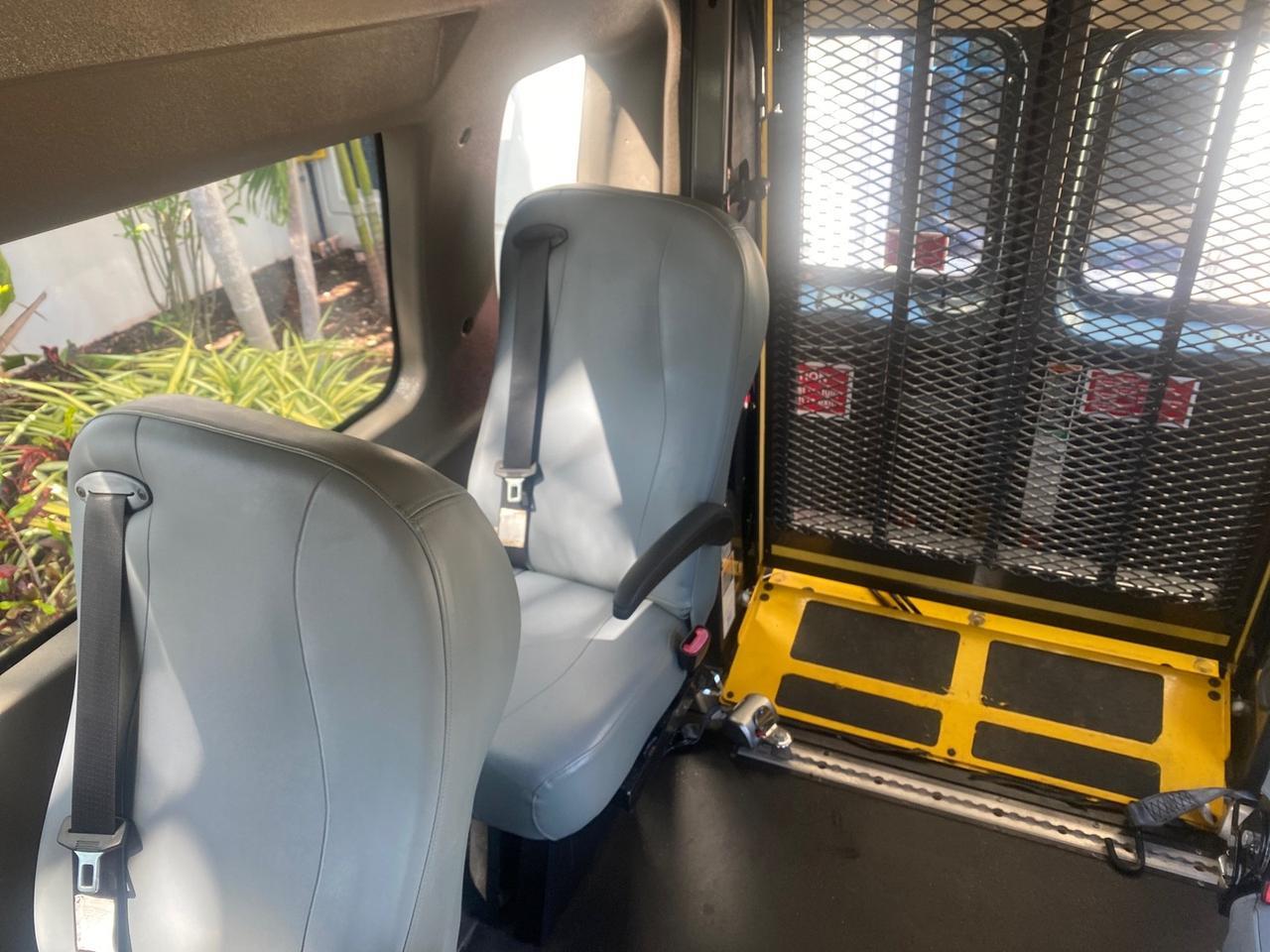 2014 Ford Econoline E 350 HI TOP HANDICAP VAN LOW MILES 34,875 1 OWNER Pompano Beach FL