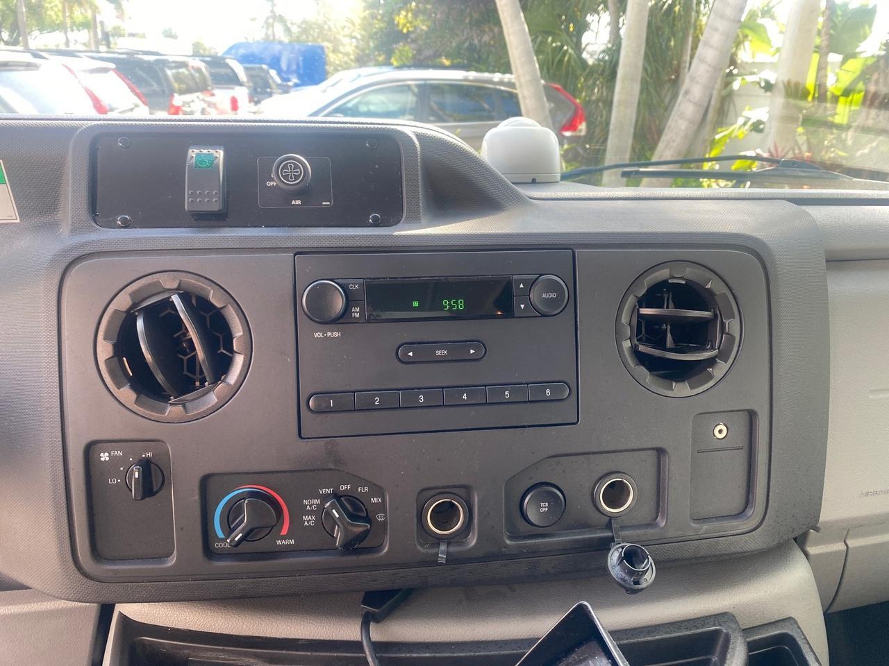 2014 Ford Econoline E 350 HI TOP HANDICAP VAN LOW MILES 34,875 1 OWNER Pompano Beach FL