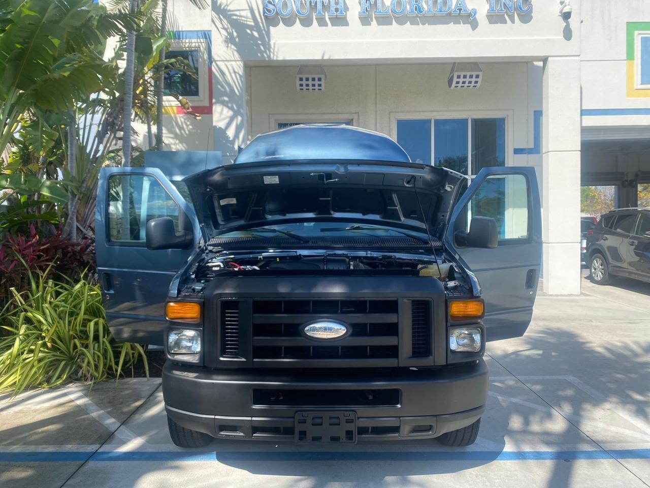 2014 Ford Econoline E 350 HI TOP HANDICAP VAN LOW MILES 34,875 1 OWNER Pompano Beach FL