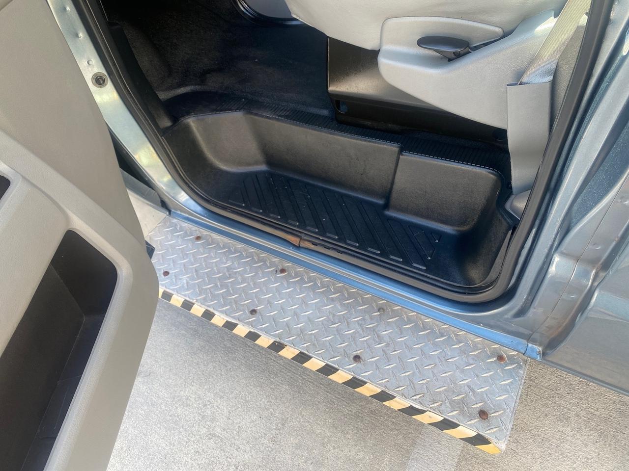 2014 Ford Econoline E 350 HI TOP HANDICAP VAN LOW MILES 34,875 1 OWNER Pompano Beach FL