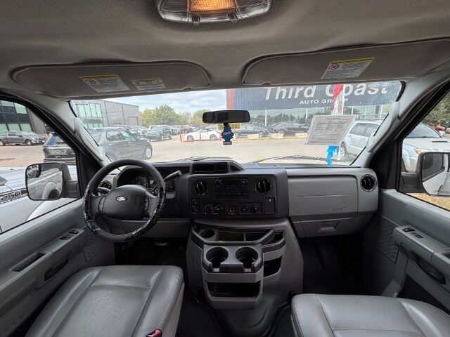 2014 Ford Econoline E-350 XL Super Duty Extended Austin TX 2014 Ford Econoline E-350 XL Super Duty Extended Austin TX