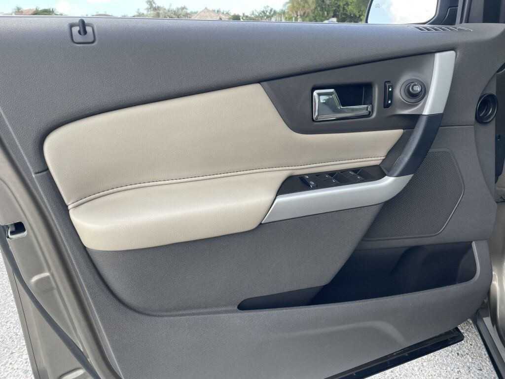 2014 Ford Edge LIMITED~CLEAN CARFAX~LEATHER SEATS~NAVIGATION~POWER DRIVER SEAT WITH MEMORY~DUAL ZONE CLIMATE CONTROL~ONLINE FINANCE AND SHIPPING AVAILABLE!!!! Sarasota FL