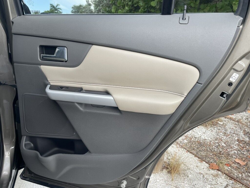 2014 Ford Edge LIMITED~CLEAN CARFAX~LEATHER SEATS~NAVIGATION~POWER DRIVER SEAT WITH MEMORY~DUAL ZONE CLIMATE CONTROL~ONLINE FINANCE AND SHIPPING AVAILABLE!!!! Sarasota FL