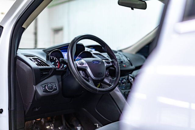 2014 Ford Escape AWD SE BCam Heated Seats Red Deer AB