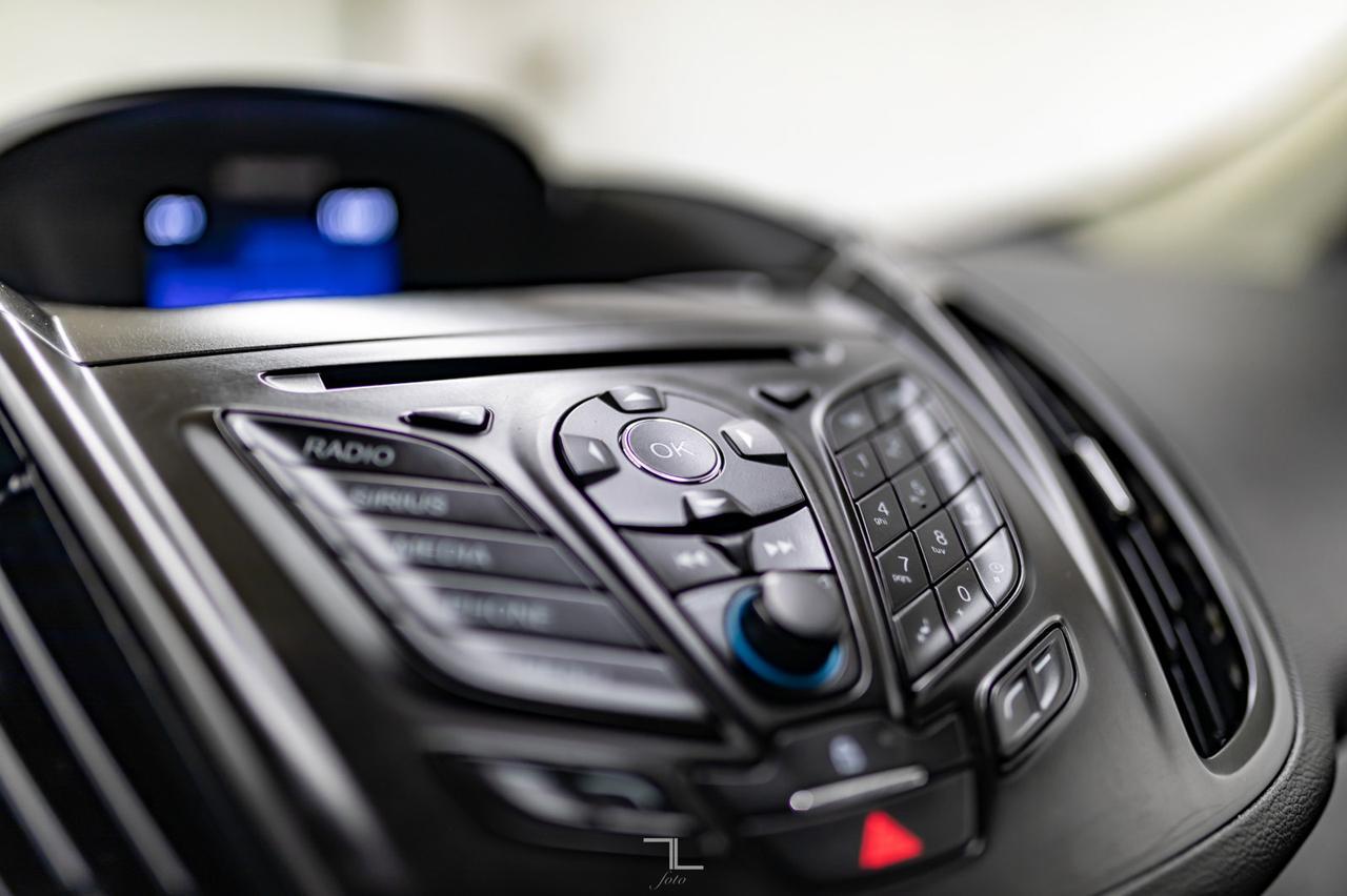 2014 Ford Escape AWD SE BCam Heated Seats Red Deer AB