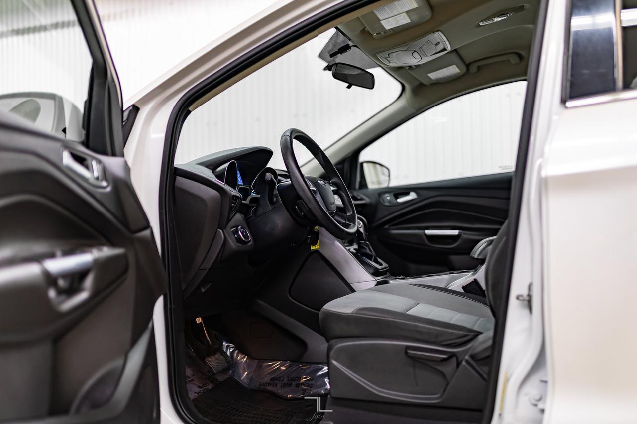 2014 Ford Escape AWD SE BCam Heated Seats Red Deer AB