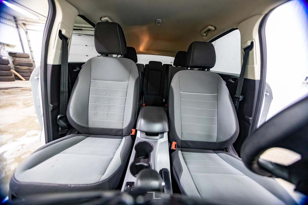 2014 Ford Escape AWD SE BCam Heated Seats Red Deer AB