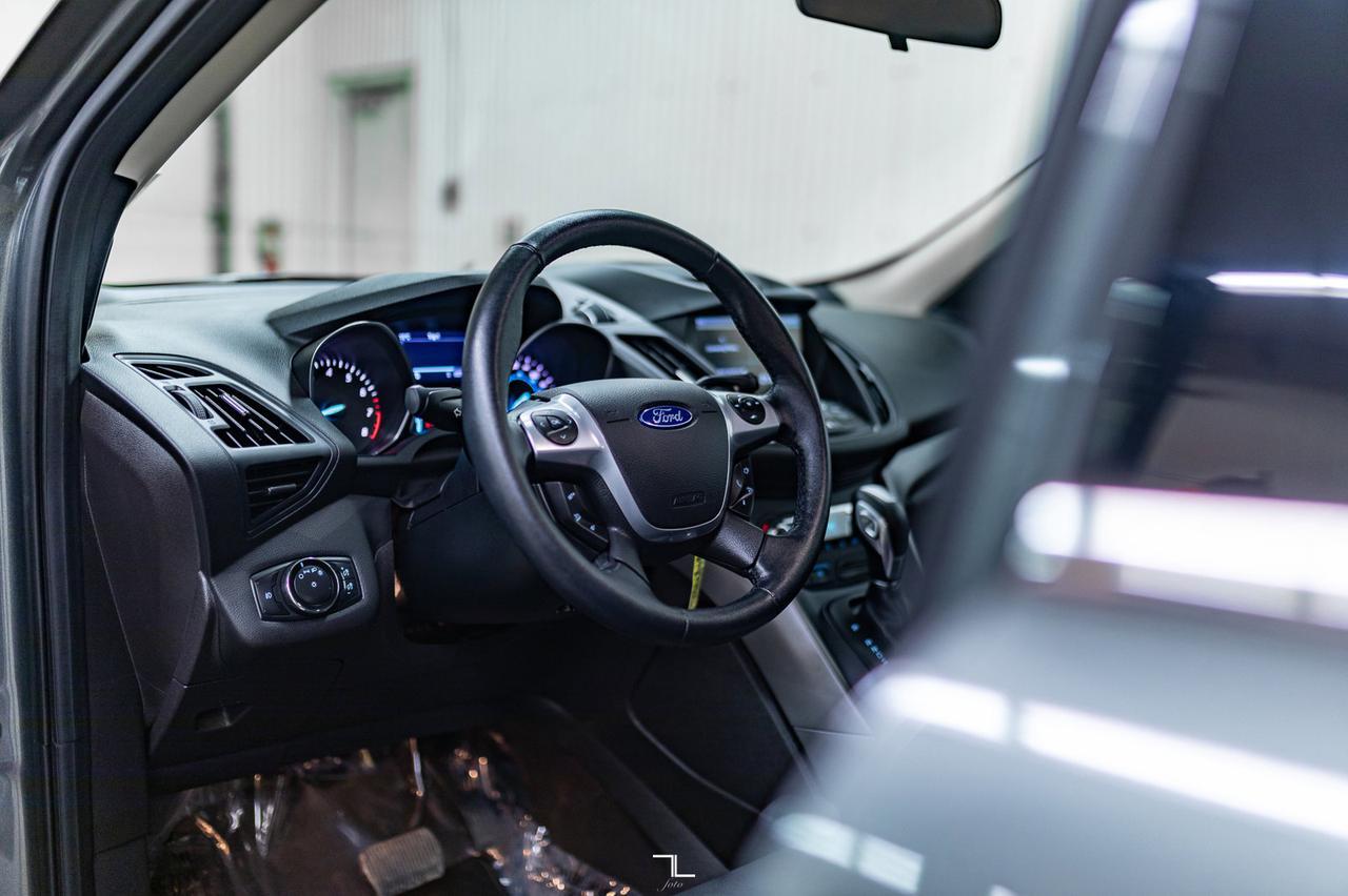 2014 Ford Escape AWD SE Leather BCam Red Deer AB