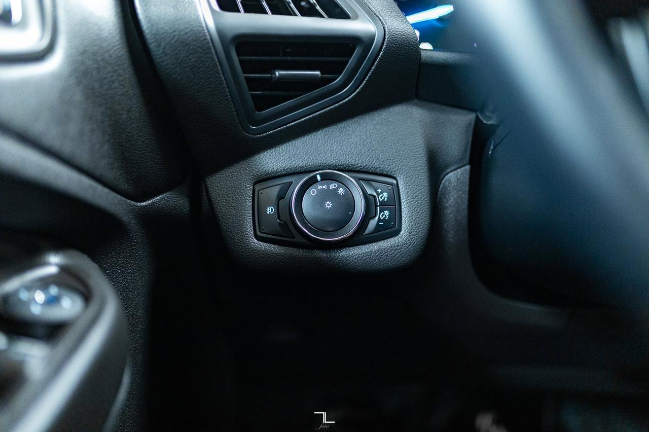 2014 Ford Escape AWD SE Leather BCam Red Deer AB