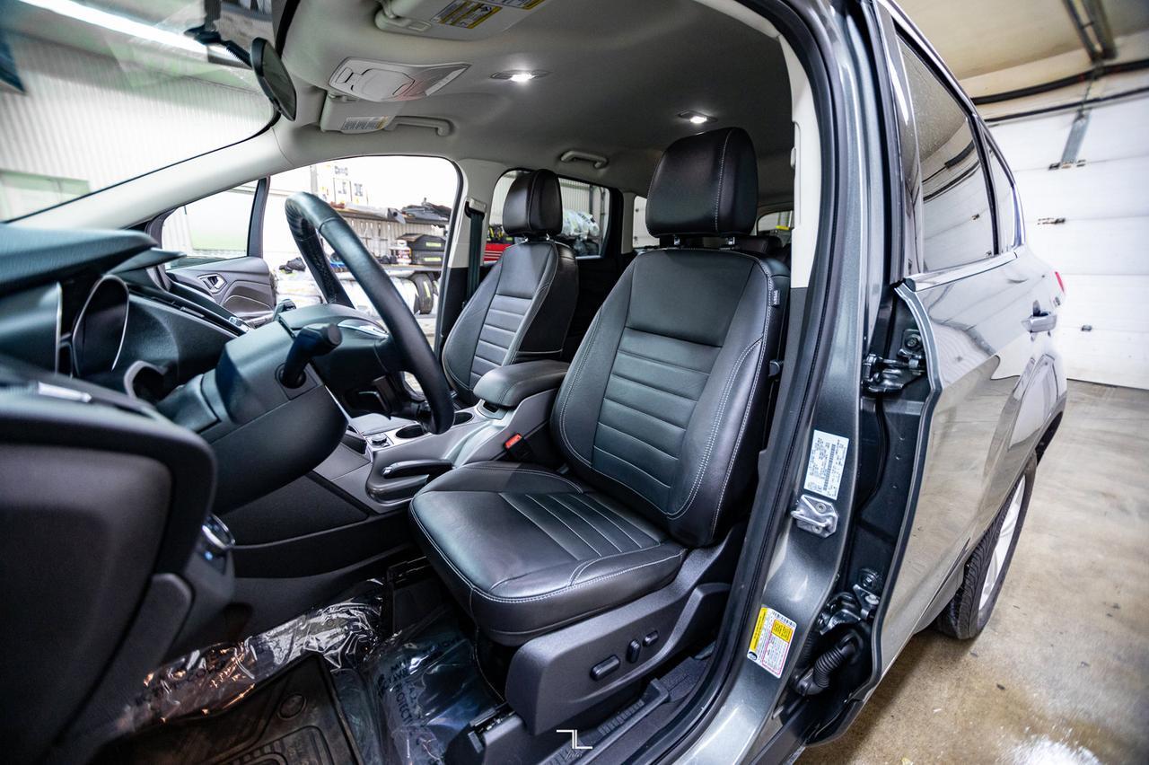 2014 Ford Escape AWD SE Leather BCam Red Deer AB