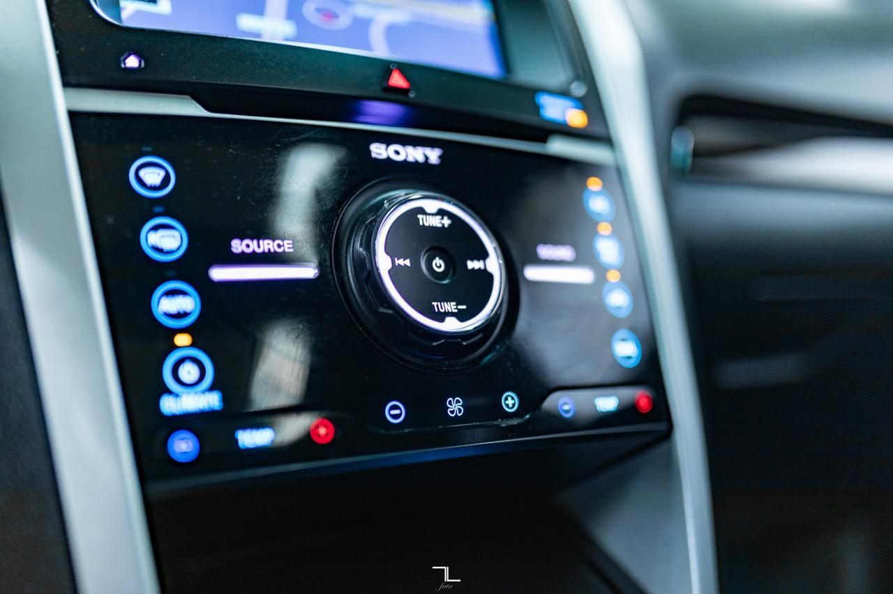 2014 Ford Explorer AWD Limited Leather Roof Nav BCam Red Deer AB