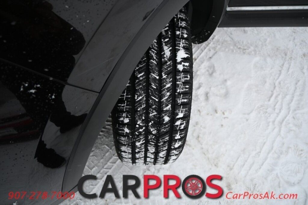 2014 Ford Explorer XLT - 4X4 - Power Front Leather Heated Seats - 3rd Row Seats 7 - Bluetooth - Remote Start - Block Heater - Dual Panel Moonroof - Review Camera - Fog Lights - Tow Pkg - 1 Owner Anchorage AK