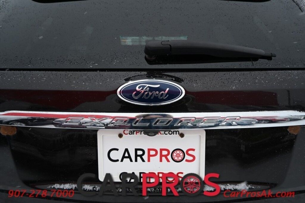 2014 Ford Explorer XLT - 4X4 - Power Front Leather Heated Seats - 3rd Row Seats 7 - Bluetooth - Remote Start - Block Heater - Dual Panel Moonroof - Review Camera - Fog Lights - Tow Pkg - 1 Owner Anchorage AK