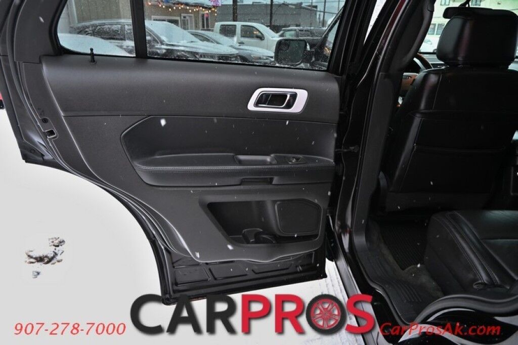 2014 Ford Explorer XLT - 4X4 - Power & Heated Leather Seats - 3rd Row - Seats 7 - Bluetooth - Remote Start - Block Heater - Dual Panel Moonroof - Review Camera - Fog Lights - Tow Pkg - 1 Owner Anchorage AK