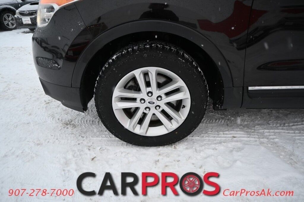 2014 Ford Explorer XLT - 4X4 - Power & Heated Leather Seats - 3rd Row - Seats 7 - Bluetooth - Remote Start - Block Heater - Dual Panel Moonroof - Review Camera - Fog Lights - Tow Pkg - 1 Owner Anchorage AK