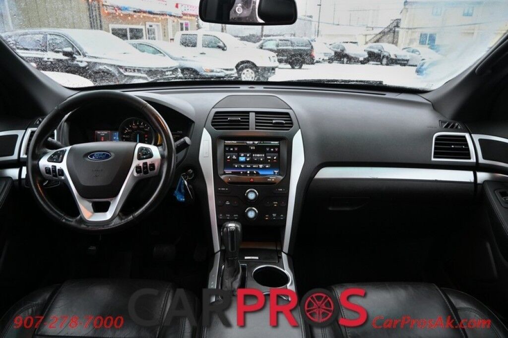 2014 Ford Explorer XLT - 4X4 - Power & Heated Leather Seats - 3rd Row - Seats 7 - Bluetooth - Remote Start - Block Heater - Dual Panel Moonroof - Review Camera - Fog Lights - Tow Pkg - 1 Owner Anchorage AK