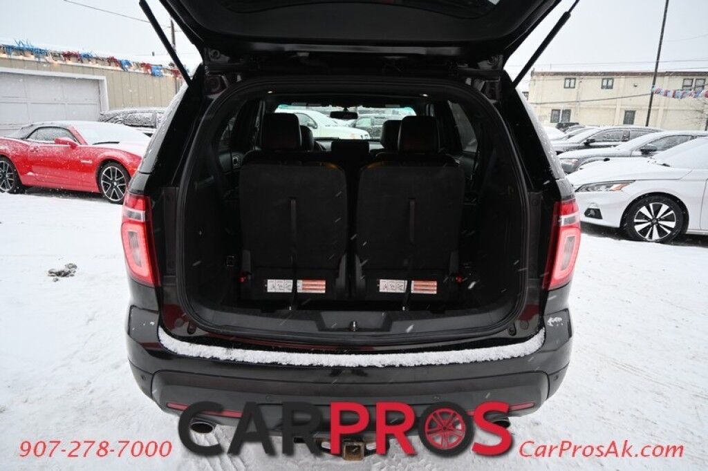 2014 Ford Explorer XLT - 4X4 - Power & Heated Leather Seats - 3rd Row - Seats 7 - Bluetooth - Remote Start - Block Heater - Dual Panel Moonroof - Review Camera - Fog Lights - Tow Pkg - 1 Owner Anchorage AK