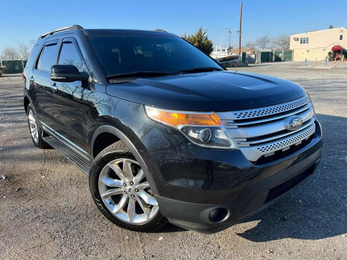 Used 2014 Ford Explorer XLT Sport Utility 4D in Trenton NJ