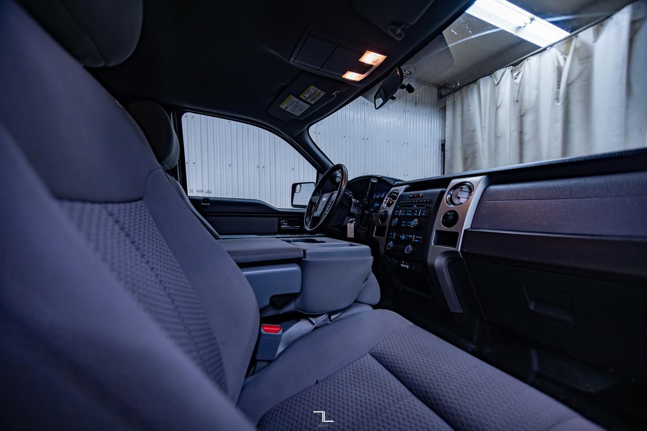 2014 Ford F-150 4x4 Super Cab XLT Longbox Red Deer AB