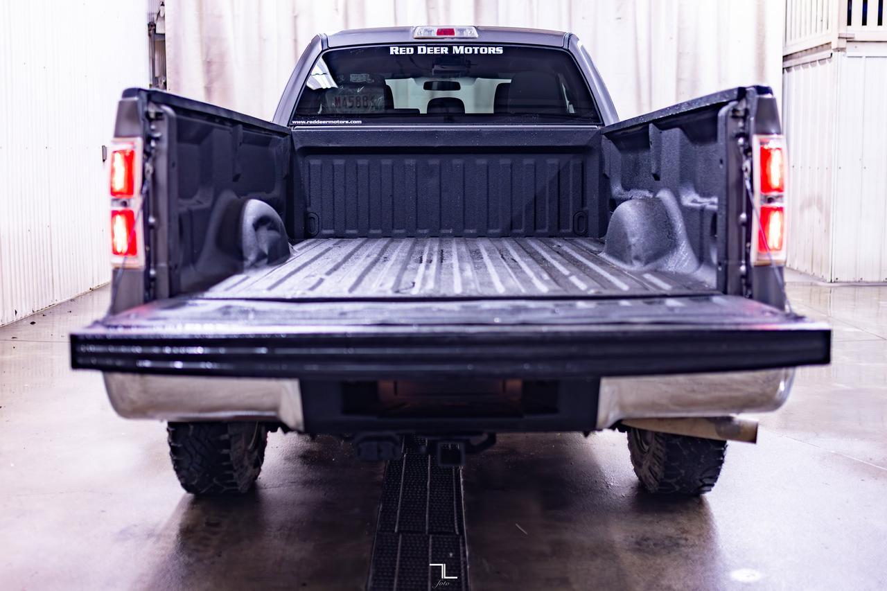2014 Ford F-150 4x4 Super Cab XLT Longbox Red Deer AB