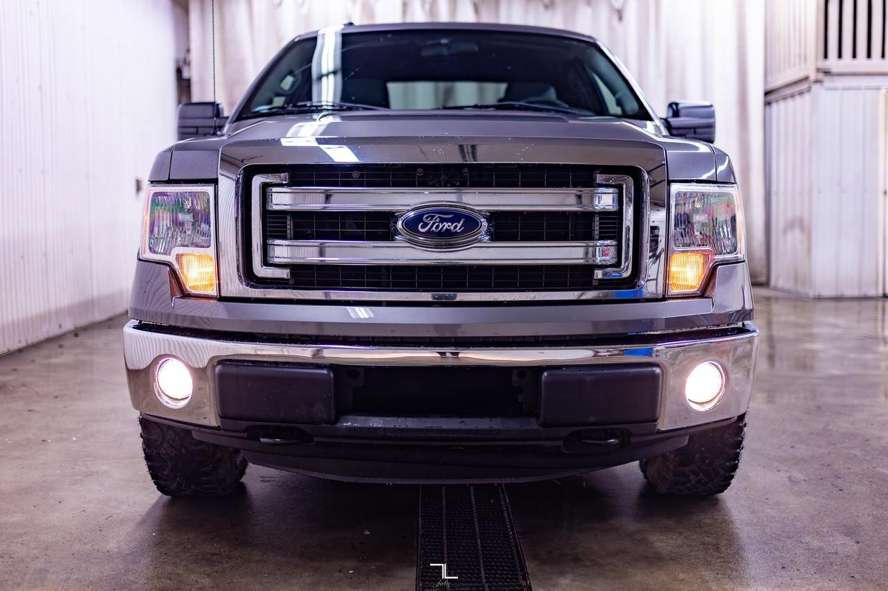 2014 Ford F-150 4x4 Super Cab XLT Longbox Red Deer AB