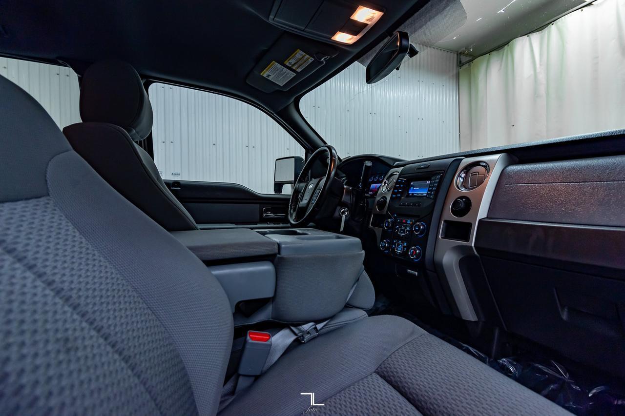 2014 Ford F-150 4x4 Super Cab XLT Longbox Red Deer AB