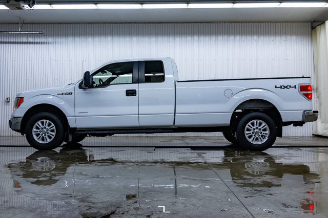 2014 Ford F-150 4x4 Super Cab XLT Longbox Red Deer AB
