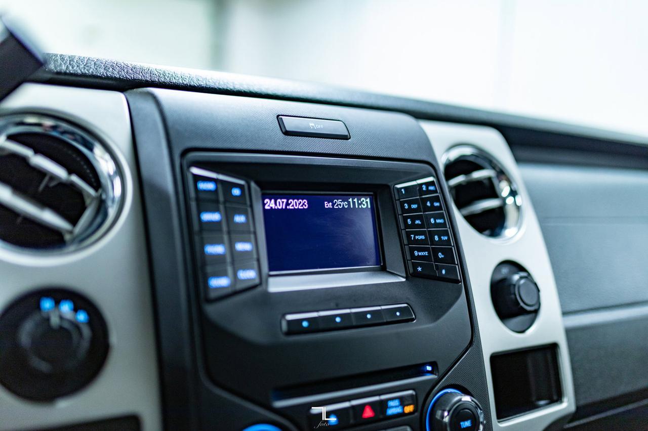 2014 Ford F-150 4x4 Super Crew XLT XTR BCam Red Deer AB