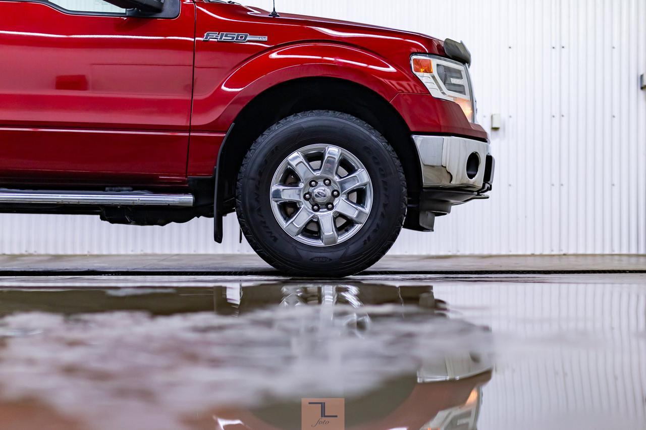 2014 Ford F-150 4x4 Super Crew XLT XTR Longbox Leather Roof BCam Red Deer AB
