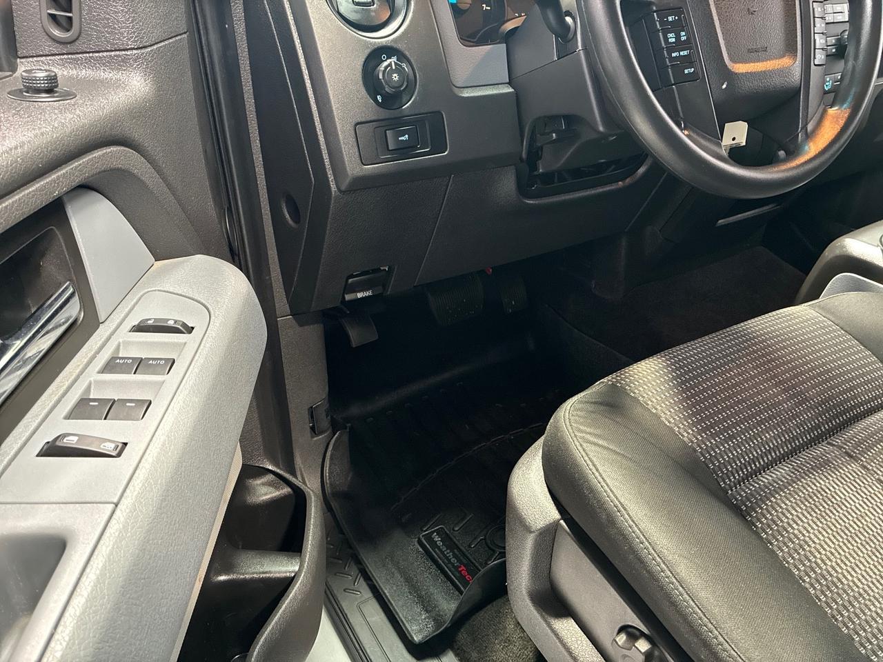 2014 Ford F-150 STX, 4x4, 5.0L V8, Kicker Subwoofer, 20in Wheels, Rear Camera, Parking Sensors, Sport Pkg Houston TX