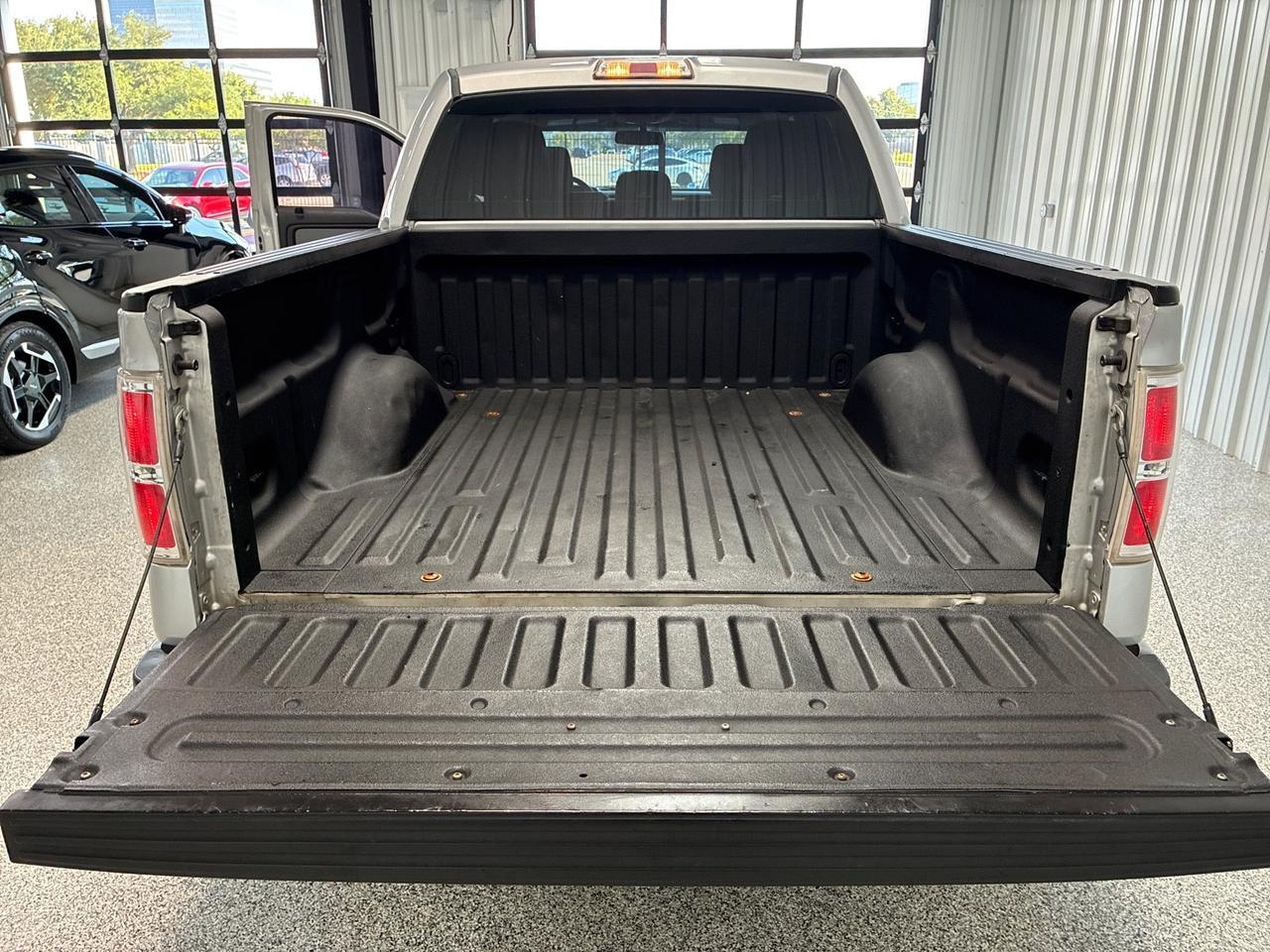 2014 Ford F-150 STX, 4x4, 5.0L V8, Kicker Subwoofer, 20in Wheels, Rear Camera, Parking Sensors, Sport Pkg Houston TX