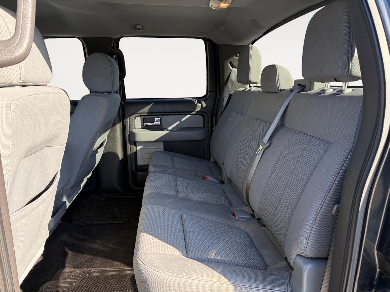 2014 Ford F-150 XLT, TOW HOOKS, TOW PACKAGE, AUX, BLUETOOTH, POWER MIRRORS, TONNEAU COVER, 4X4, BLACK WHEELS, KEYLESS ENTRY, COME AND TEST DRIVE THIS FORD F-150 TODAY! Norfolk VA