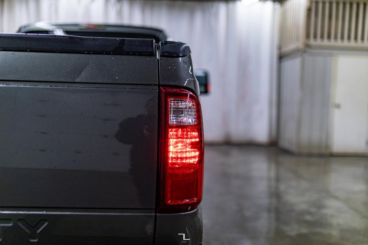 2014 Ford F-250 4x2 Reg Cab XL Longbox Diesel Red Deer AB