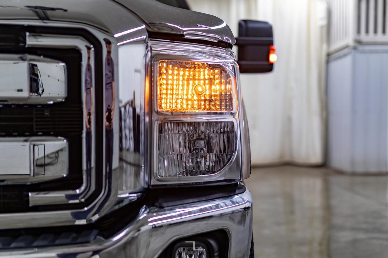 2014 Ford F-250 4x4 Crew Cab Lariat Diesel Leather Nav Red Deer AB