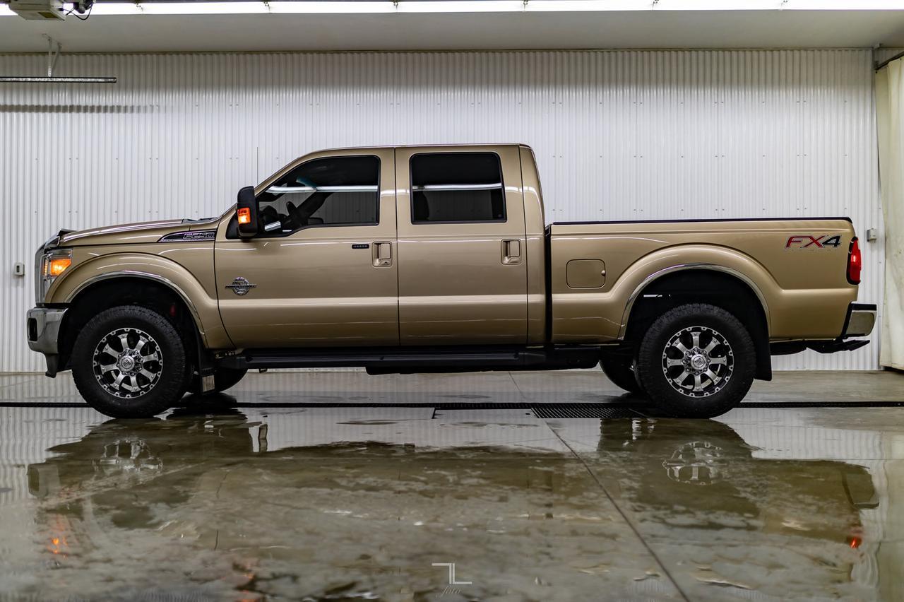 2014 Ford F-250 4x4 Crew Cab Lariat Diesel Leather Nav Red Deer AB